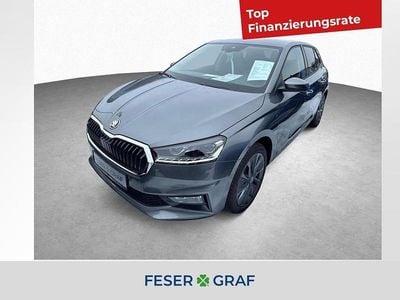 Graphitegrau metallic Neu 2026 Skoda Fabia Tour Kleinwagen | 22.960 € (Guter Preis)