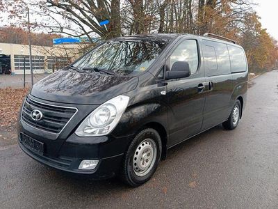 Hyundai H-1
