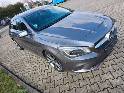 Gebraucht Mercedes CLA220 Shooting Brake 177 PS (130 kW) 2015 Kombi