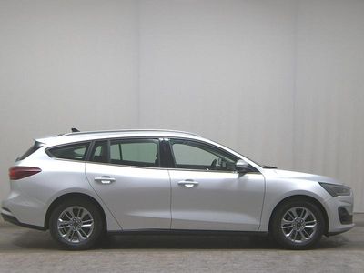 Gebraucht Ford Focus Titanium 120 PS (88 kW) 2022 Silber Kombi