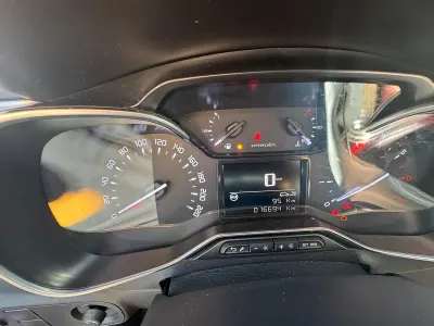Gebraucht Citroën C3 83 PS (61 kW) 2024 Grau Kleinwagen