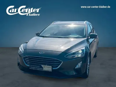 Gebraucht Ford Focus Titanium 125 PS (91 kW) 2019 Grau Kombi