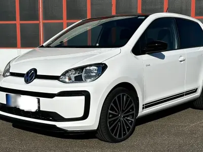 Gebraucht VW up! CLUB 90 PS (66 kW) 2017 Weiß Kleinwagen