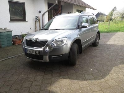 Gebraucht Skoda Yeti Style 110 PS (80 kW) 2012 Grau SUV