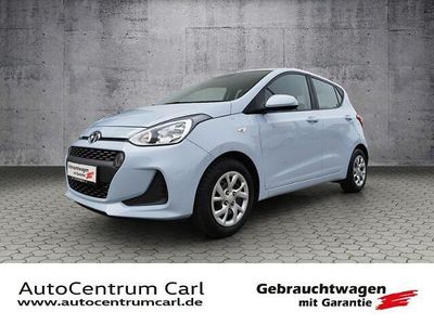 Gebraucht Hyundai i10 Trend 67 PS (49 kW) 2019 Weiß Kleinwagen