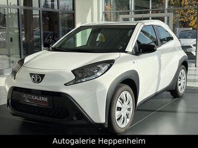 Neu Toyota Aygo X X-play 72 PS (52 kW) 2025 Weiß SUV