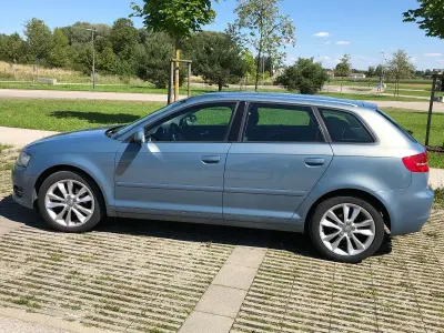 Gebraucht Audi A3 Ambition 140 PS (102 kW) 2011 Blau Kleinwagen