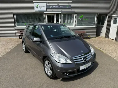 Gebraucht Mercedes A180 Avantgarde 116 PS (85 kW) 2010 Grau Limousine