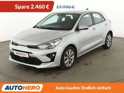 Gebraucht Kia Rio Vision 101 PS (74 kW) 2022 Silky silver Limousine