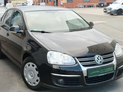 Gebraucht VW Jetta Sportline 122 PS (89 kW) 2009 Schwarz Limousine