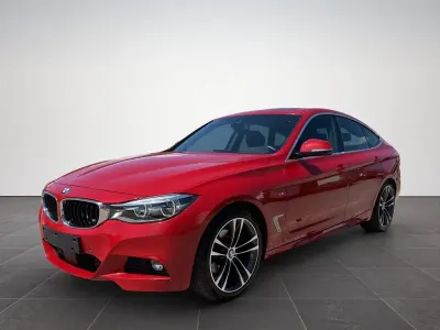 Używany BMW 330 M Sport 252 KM (185 kW) 2016 Czerwony Sedan/Limuzyna