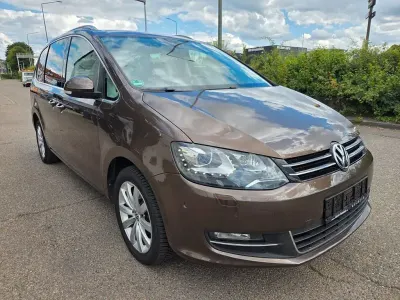 Gebraucht VW Sharan Highline 150 PS (110 kW) 2012 Braun Van / Kleinbus