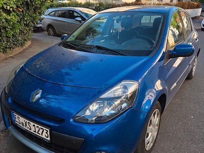 Second-hand Renault Clio II Expression 75 CP (55 kW) 2009 Albastru Berlinǎ