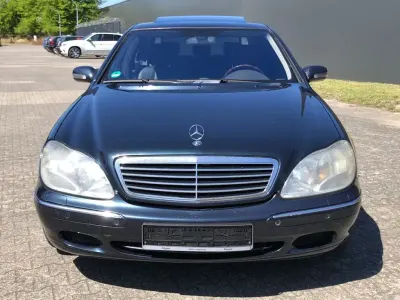 Używany Mercedes S430 279 KM (205 kW) 2001 Czarny Sedan/Limuzyna