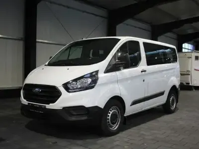 Usata Ford Transit Custom 105 CV (77 kW) 2021 Bianco Station wagon