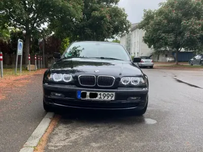 Gebraucht BMW 320 150 PS (110 kW) 1999 Schwarz Limousine