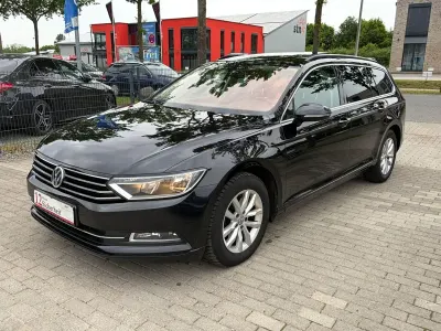 Gebraucht VW Passat Comfortline 150 PS (110 kW) 2015 Schwarz Kombi