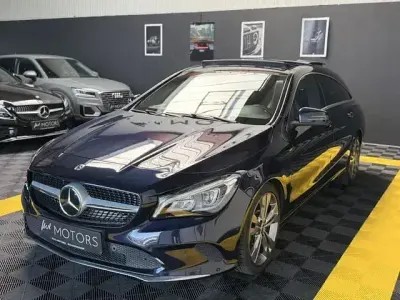 Gebraucht Mercedes CLA220 184 PS (135 kW) 2017 Cavansitblau Limousine