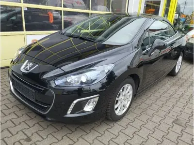 Gebraucht Peugeot 308 CC Allure 156 PS (114 kW) 2013 Schwarz Cabrio