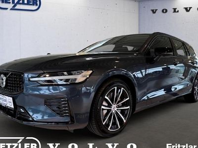 Neu Volvo V60 Plus 350 PS (257 kW) 2025 Blau Kombi