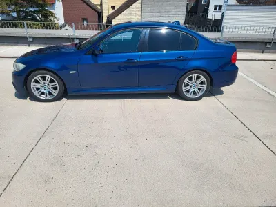 Gebraucht BMW 318 Sport Line 143 PS (105 kW) 2009 Blau Limousine
