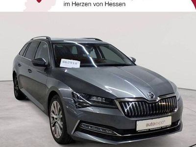 Grau Gebraucht 2022 Skoda Superb Limousine | 20.090 € (Fairer Preis)
