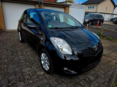 Usata Toyota Yaris 87 CV (63 kW) 2008 Nero Utilitaria