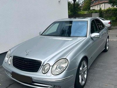 Mercedes E320