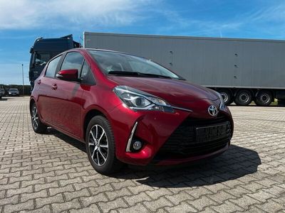 gebraucht Toyota Yaris 1,5 BENZIN EZ.05/2018 82KW 112PS nur 22Tkm.