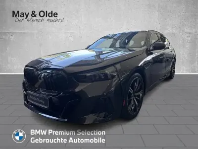 Neu BMW 540 Performance 303 PS (222 kW) 2026 Grau Kombi