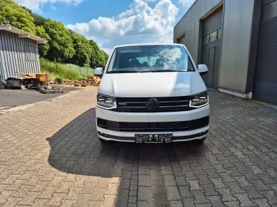 Gebraucht VW Multivan 204 PS (150 kW) 2015 Weiß Van / Kleinbus