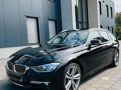 Gebraucht BMW 330 Luxury Line 258 PS (189 kW) 2014 Schwarz Kombi