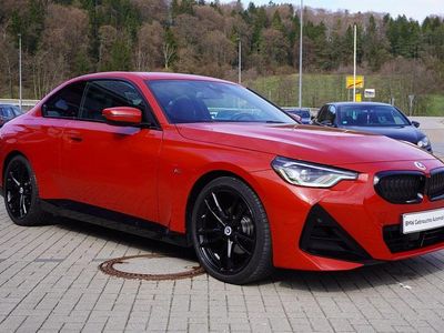 Gebraucht BMW 220 M Sport 184 PS (135 kW) 2023 Melbourne red Coupé