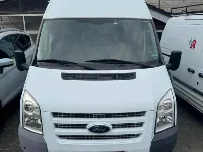 Gebraucht Ford Transit Tourneo 125 PS (91 kW) 2013 Weiß Van / Kleinbus