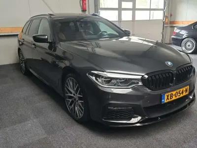 Gebraucht BMW 520 M Performance 190 PS (139 kW) 2018 Schwarz Kombi