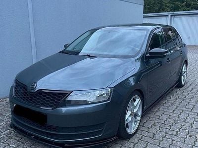 Gebraucht Skoda Rapid Active 90 PS (66 kW) 2017 Grau Limousine