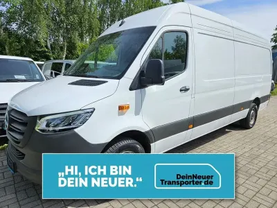 Gebraucht Mercedes Sprinter 170 PS (125 kW) 2024 Arktikweiss Van