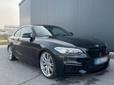 BMW M235