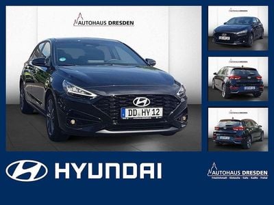 Gebraucht Hyundai i30 Advantage 101 PS (74 kW) 2025 Abyss black / mic Limousine