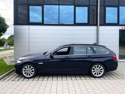 Gebraucht BMW 525 218 PS (160 kW) 2012 Blau Kombi