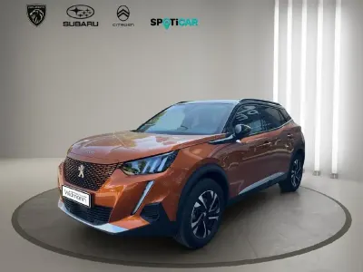 Gebraucht Peugeot e-2008 GT 100 kW (136 PS) 2023 Lackierung orange fusion/typ a SUV
