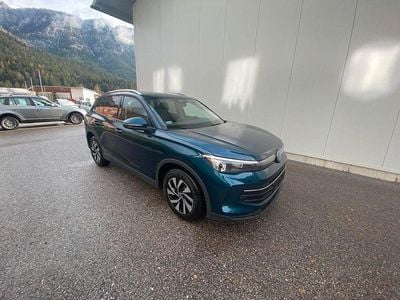 Blau Gebraucht 2025 VW Tiguan S SUV | 33.900 € (Superpreis)