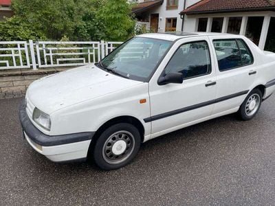 gebraucht VW Vento 1.8 GLX