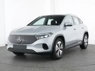 Używany Mercedes EQA250+ Progressive 139 kW (190 KM) 2025 Srebrny SUV