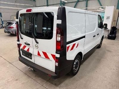 Gebraucht Opel Vivaro 95 PS (69 kW) 2019 Weiß Van / Kleinbus