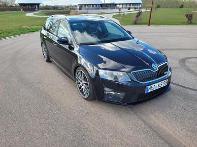 Gebraucht Skoda Octavia RS 184 PS (135 kW) 2014 Schwarz Kleinwagen