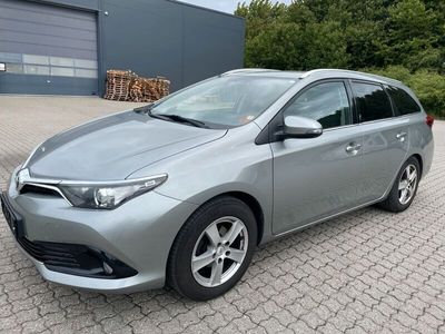 Toyota Auris Touring Sports