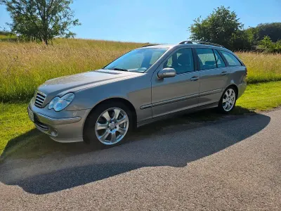 Gebraucht Mercedes C230 Avantgarde 204 PS (150 kW) 2005 Grau Kombi