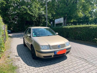 VW Bora