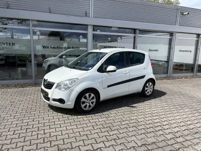 Używany Opel Agila Edition 65 KM (47 kW) 2010 Biały Hatchback